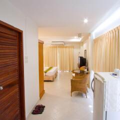 Отель Bella Villa Serviced Apartments Таиланд, Паттайя - 13 отзывов об отеле, цены и фото номеров - забронировать отель Bella Villa Serviced Apartments онлайн спа