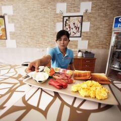 Lotus Friendly Hotel Самуи питание