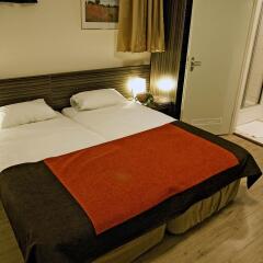 France Hotel Amsterdam (ex. Floris France Hotel) Амстердам комната для гостей фото 2