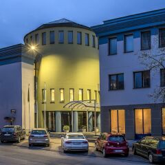 Отель Grata by Centrum Hotels парковка