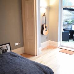 Отель 1 Bedroom Apartment With Patio in London Великобритания, Лондон - отзывы, цены и фото номеров - забронировать отель 1 Bedroom Apartment With Patio in London онлайн комната для гостей фото 3