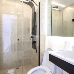 Отель Coral House by CanaBay Hotels Доминикана, Пунта Кана - отзывы, цены и фото номеров - забронировать отель Coral House by CanaBay Hotels онлайн ванная