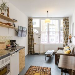Отель Pancras Parlour в номере