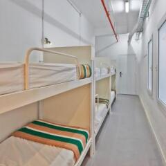Отель Hola Hostal Collblanc детские мероприятия фото 2