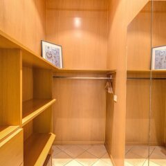 Апартаменты Ripa Apartment сейф в номере