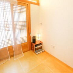 Отель Dalzip Bukchon Южная Корея, Сеул - отзывы, цены и фото номеров - забронировать отель Dalzip Bukchon онлайн балкон