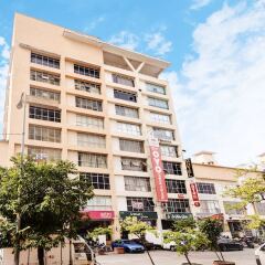 Отель OYO 157 Norbu Hotel Малайзия, Куала-Лумпур - отзывы, цены и фото номеров - забронировать отель OYO 157 Norbu Hotel онлайн балкон