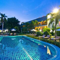 Отель Sunshine Garden Resort Таиланд, Паттайя - 3 отзыва об отеле, цены и фото номеров - забронировать отель Sunshine Garden Resort онлайн бассейн