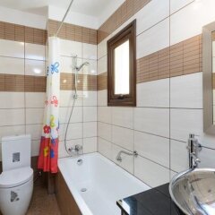 Отель Artemis Villa Кипр, Протарас - отзывы, цены и фото номеров - забронировать отель Artemis Villa онлайн ванная