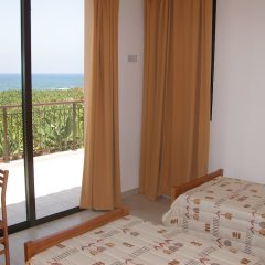 Five Waves Holiday Villas in Kissonerga, Cyprus from 202$, photos, reviews - zenhotels.com guestroom photo 4