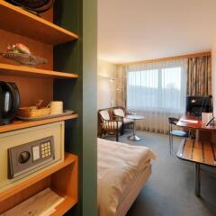 Отель the guests house сейф в номере