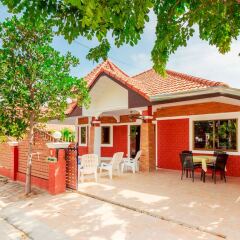 Отель Baan Kanittha - 4 Bedrooms Garden Villa питание фото 3