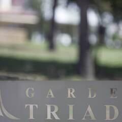 Triada Hotel бассейн