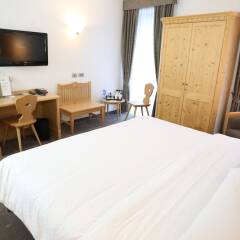 Отель Four Points by Sheraton Bolzano Больцано удобства в номере