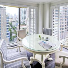 Апартаменты Cape House Serviced Apartments Бангкок балкон
