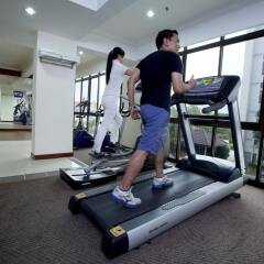 Отель Bayview Hotel Georgetown Penang Малайзия, Пенанг - отзывы, цены и фото номеров - забронировать отель Bayview Hotel Georgetown Penang онлайн фитнесс-зал