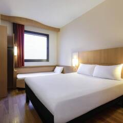 Отель ibis Paris 17 Clichy-Batignolles - formerly Berthier Франция, Париж - 10 отзывов об отеле, цены и фото номеров - забронировать отель ibis Paris 17 Clichy-Batignolles - formerly Berthier онлайн комната для гостей фото 5