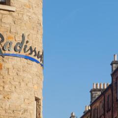 Отель Radisson Blu Edinburgh балкон
