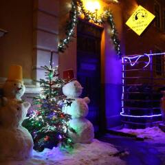 Отель Knights Court Guest House интерьер отеля