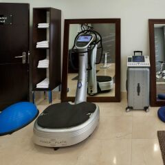 Отель NH Collection Santiago de Compostela фитнесс-зал