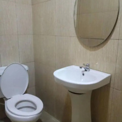 Upper Class Suites in Lagos, Nigeria from 66$, photos, reviews - zenhotels.com bathroom photo 2