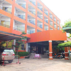 Skaw Beach Hotel парковка