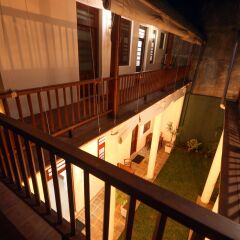 Отель Knight Inn Шри-Ланка, Галле - отзывы, цены и фото номеров - забронировать отель Knight Inn онлайн балкон