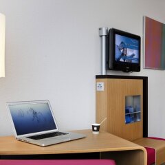 Отель Novotel Zurich City-West Швейцария, Цюрих - 9 отзывов об отеле, цены и фото номеров - забронировать отель Novotel Zurich City-West онлайн интерьер отеля