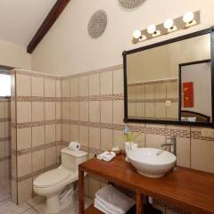 Bahia del Sol Beach Front Boutique Hotel ванная