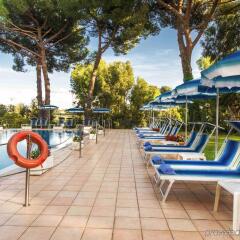 Отель Holiday Inn Rome Aurelia бассейн фото 3