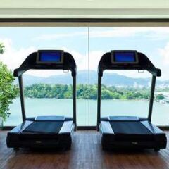 Отель The Westin Siray Bay Resort & Spa, Phuket Таиланд, Пхукет - отзывы, цены и фото номеров - забронировать отель The Westin Siray Bay Resort & Spa, Phuket онлайн фитнесс-зал фото 4