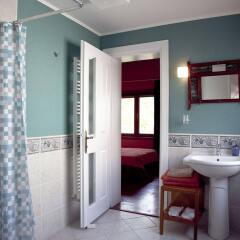 L'isola Guesthouse Турция, Хейбелиада - отзывы, цены и фото номеров - забронировать отель L'isola Guesthouse - Adults Only онлайн ванная