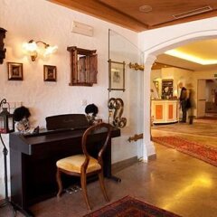Отель Der Waldhof Лана интерьер отеля