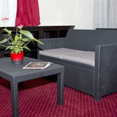 Отель Hipotel Paris Pere-Lachaise Republique интерьер отеля