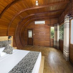 Отель Leopard Nest Luxury Campsite сауна