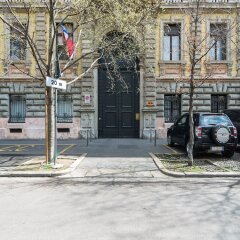 Отель Hintown Castle Mansion Италия, Милан - отзывы, цены и фото номеров - забронировать отель Hintown Castle Mansion онлайн парковка