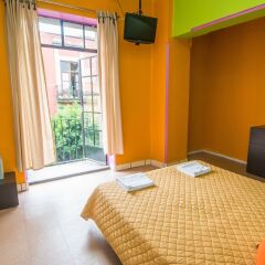 Отель Hostal Amigo Suites Мехико комната для гостей