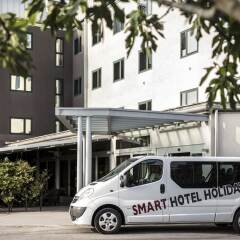 Smart Hotel Holiday городской автобус фото 2