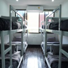 S L A Bar N'bed - Hostel Бангкок фитнесс-зал