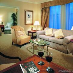 Отель The Ritz-Carlton, San Francisco Сан-Франциско комната для гостей