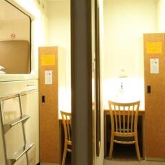 Отель Capsule Inn Kamata комната для гостей