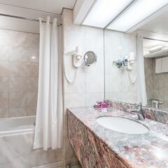 Отель Crowne Plaza Abu Dhabi ОАЭ, Абу-Даби - отзывы, цены и фото номеров - забронировать отель Crowne Plaza Abu Dhabi онлайн ванная фото 2