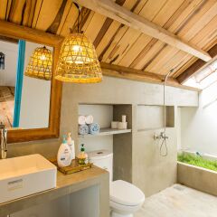 Отель Life Beach Villa ванная фото 2