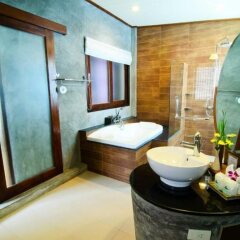 Отель Курортный отель Aonang Phu Petra Resort Таиланд, Ао Нанг - отзывы, цены и фото номеров - забронировать отель Курортный отель Aonang Phu Petra Resort онлайн ванная