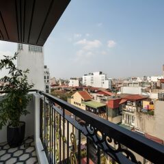 Отель Hanoi Imperial Hotel Вьетнам, Ханой - 1 отзыв об отеле, цены и фото номеров - забронировать отель Hanoi Imperial Hotel онлайн балкон