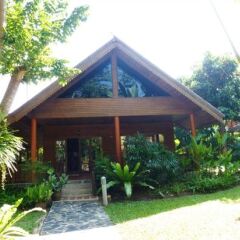 Отель Baan Laem Noi Villas