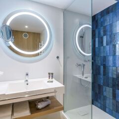 Отель Novotel Gdansk Marina Польша, Гданьск - 1 отзыв об отеле, цены и фото номеров - забронировать отель Novotel Gdansk Marina онлайн ванная фото 2
