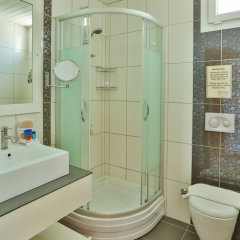 Samira Resort Hotel Aparts & Villas Турция, Калкан - отзывы, цены и фото номеров - забронировать отель Samira Resort Hotel Aparts & Villas онлайн ванная