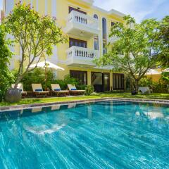 Hoian Central Hotel Хойан бассейн