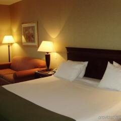 Отель Holiday Inn Express & Suites Gahanna/Columbus Airport E США, Гаханна - отзывы, цены и фото номеров - забронировать отель Holiday Inn Express & Suites Gahanna/Columbus Airport E онлайн комната для гостей фото 5